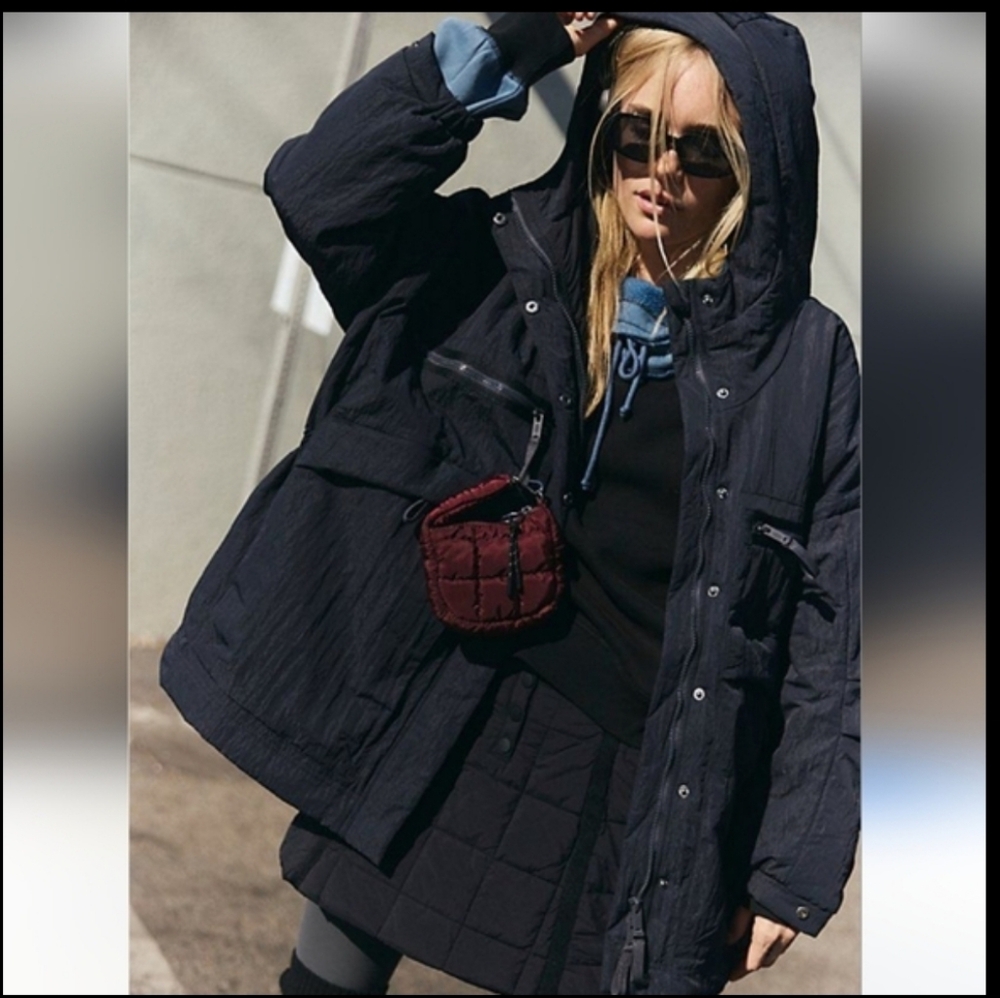 FP Movement by Free People Navy Hooded Ski Snow Jacket with Burgundy Bag